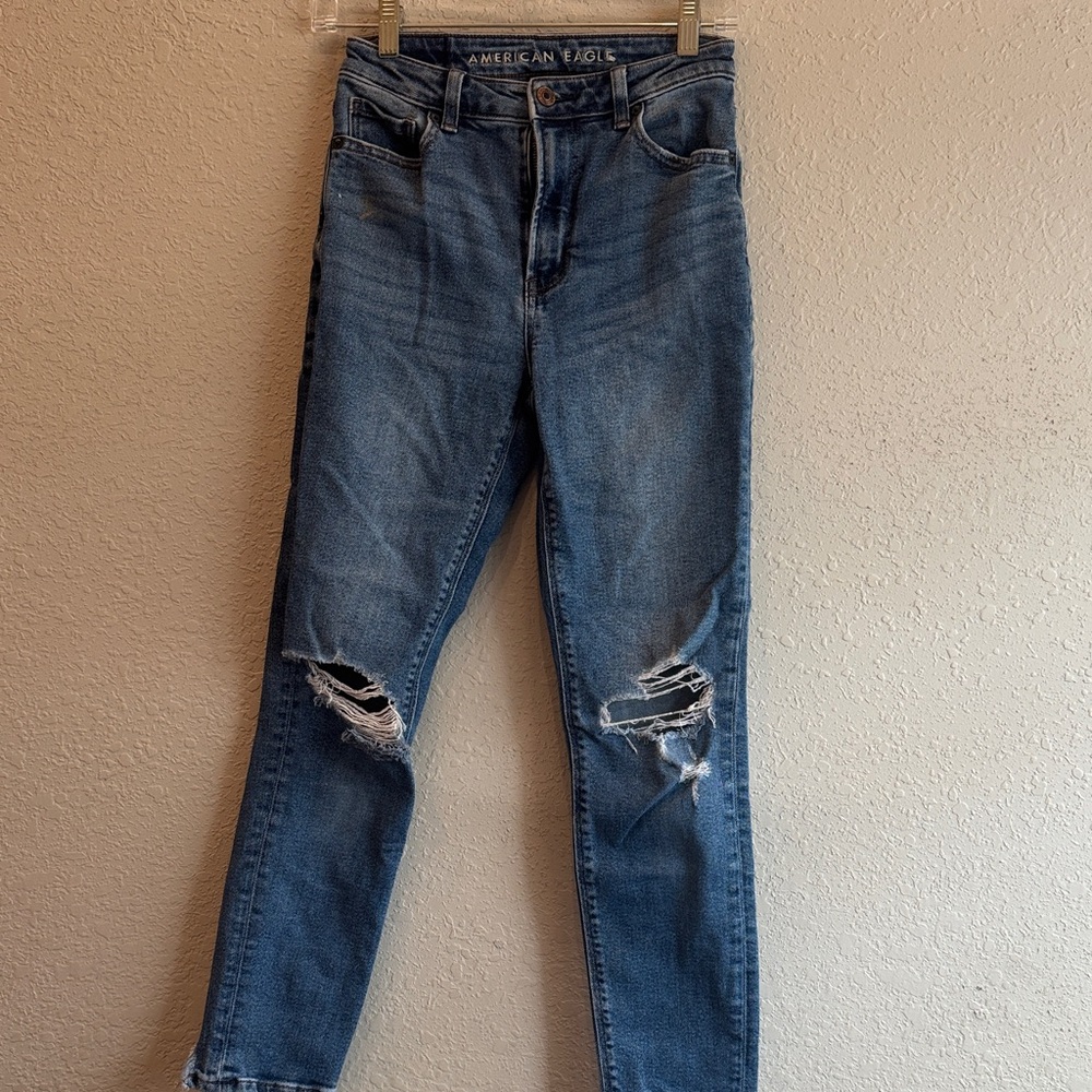American Eagle Outfitters Women's Blue Distressed Jeans regular